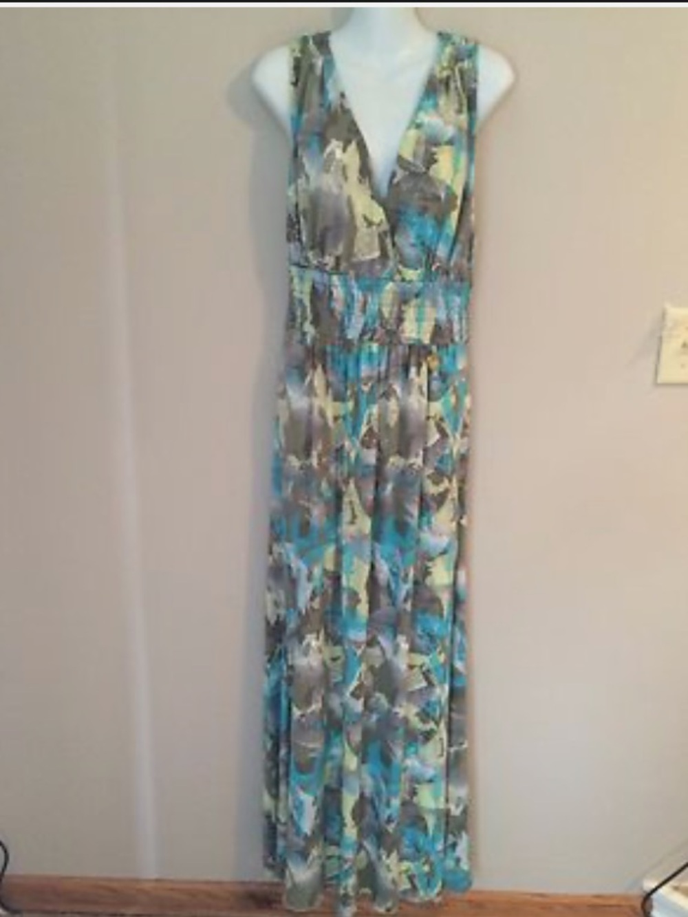 Apple Bottom Women’s Funky Print Blue Gray Green Maxi Open Lower Back Dress